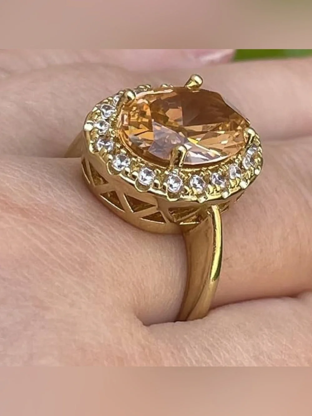 Unique huge Neiman Marcus Round Champagne Topaz cocktail ring size 7